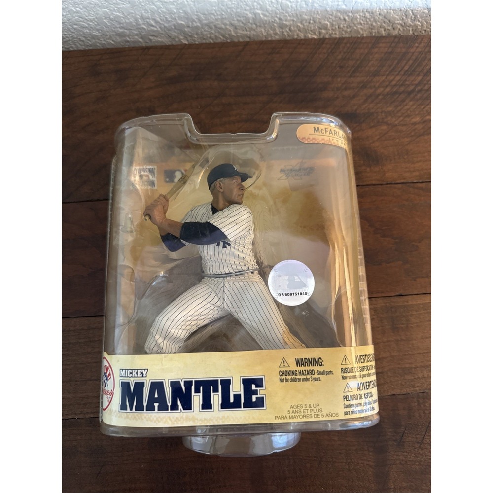 McFarlane MICKEY MANTLE NY Yankees Figure White Pinstripe Uniform Series 5 New
